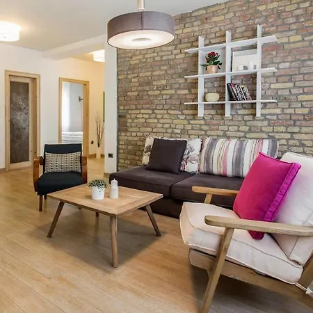 Apartment Boutique Near Parliament *